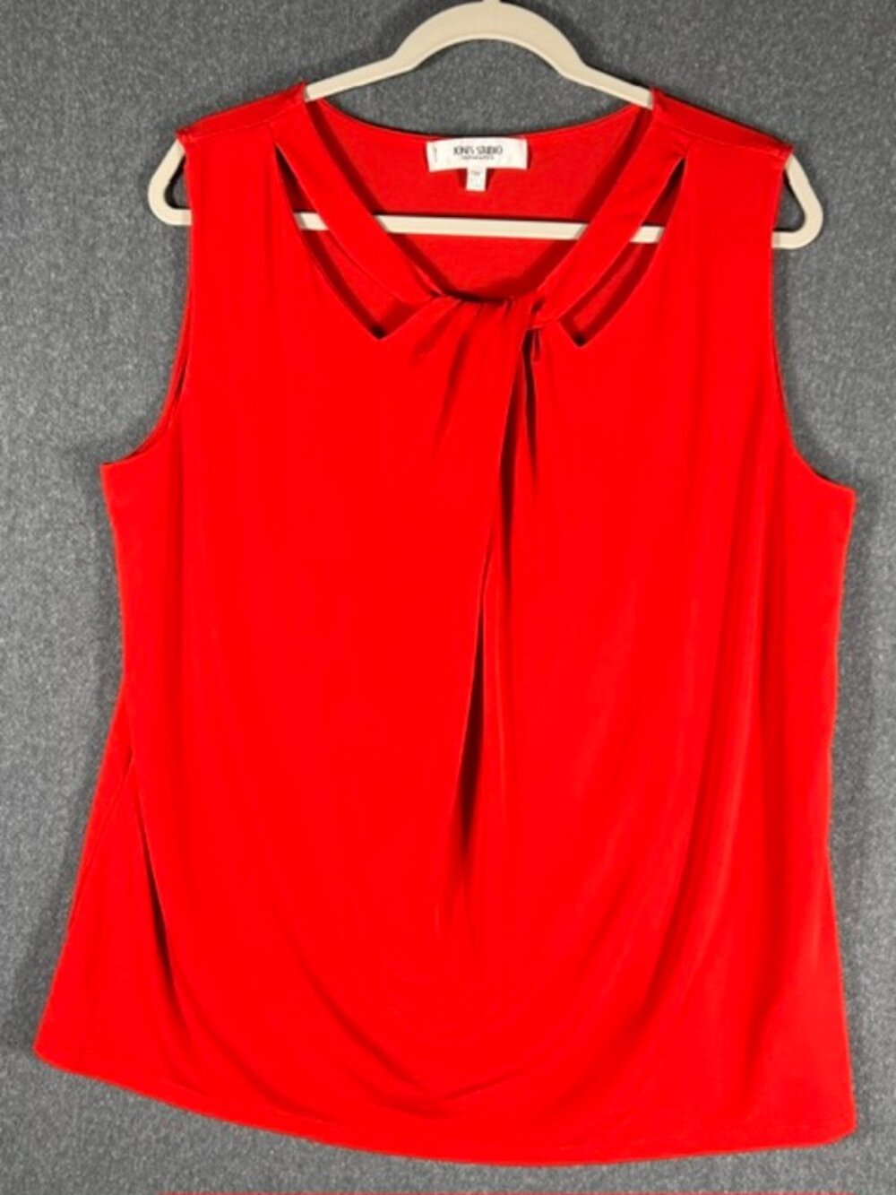 Jones Studio Separates Tank Blouse Womens Sz 2X Red Sleeveless Cut Out Neck